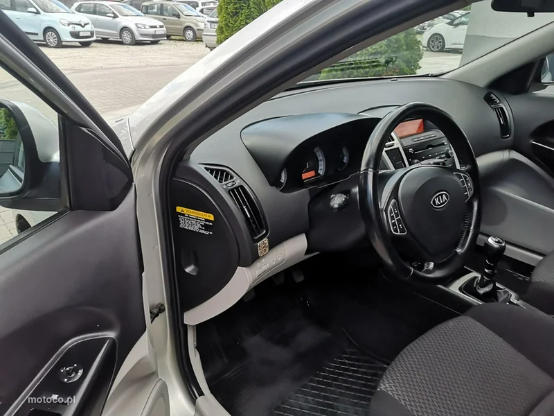 Kia Cee'd 13