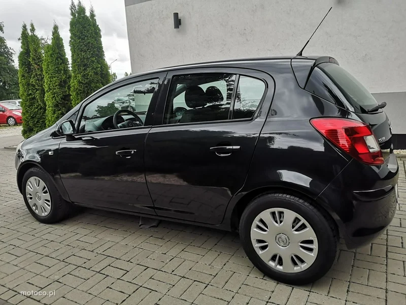 Opel Corsa D 9