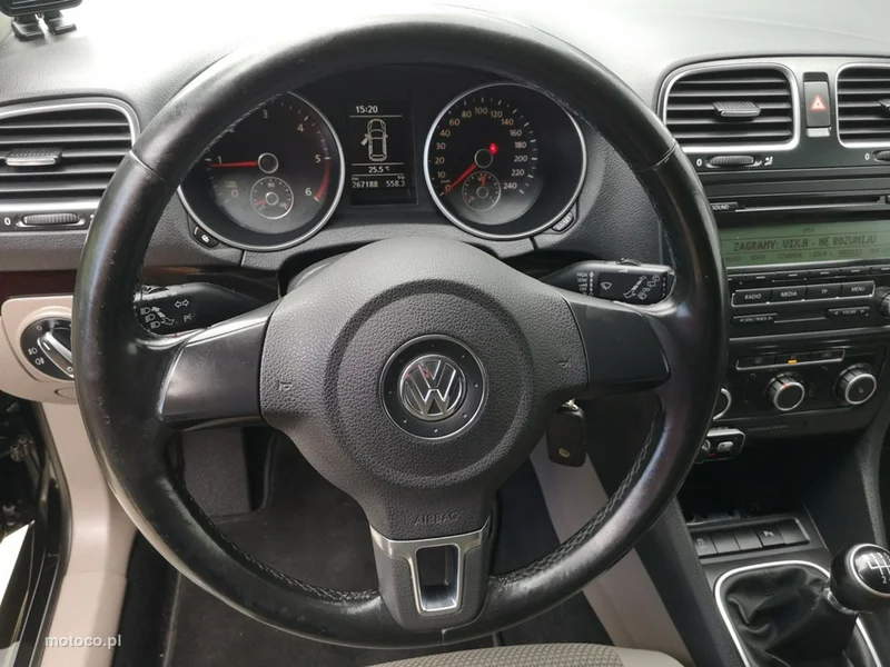 Volkswagen Golf VI 14