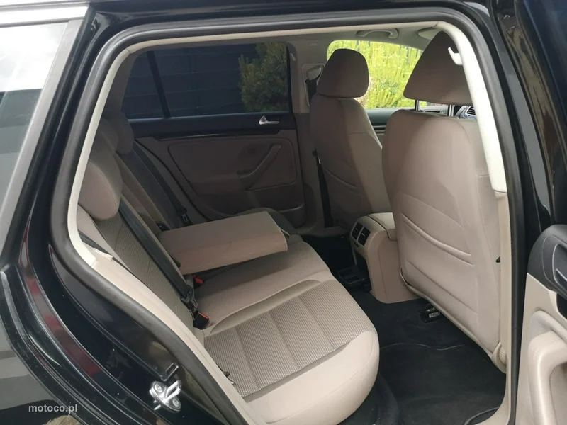 Volkswagen Golf VI 18