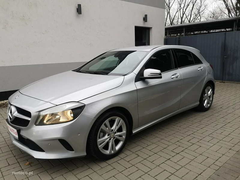 Mercedes-Benz Klasa A W176 A 180 10