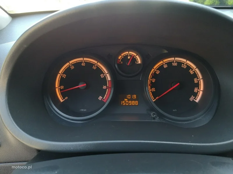 Opel Corsa D 12