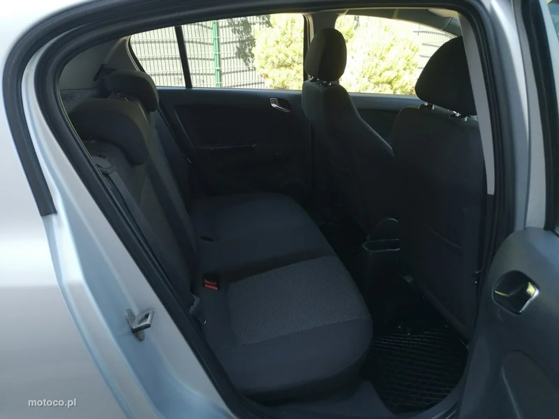 Opel Corsa D 17