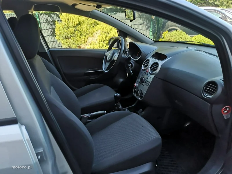 Opel Corsa D 18