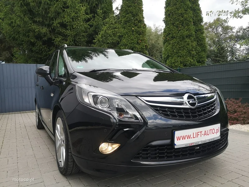 Opel Zafira C Tourer 3
