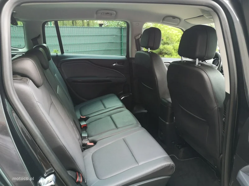 Opel Zafira C Tourer 22