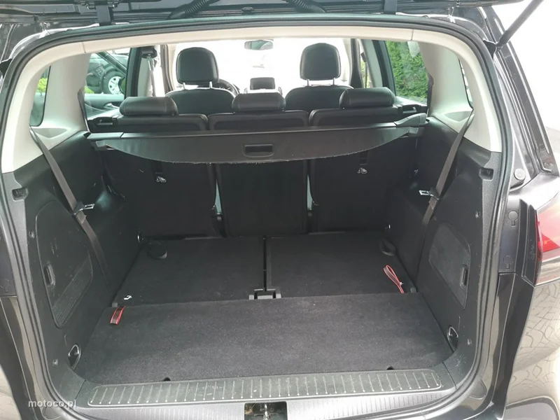Opel Zafira C Tourer 26