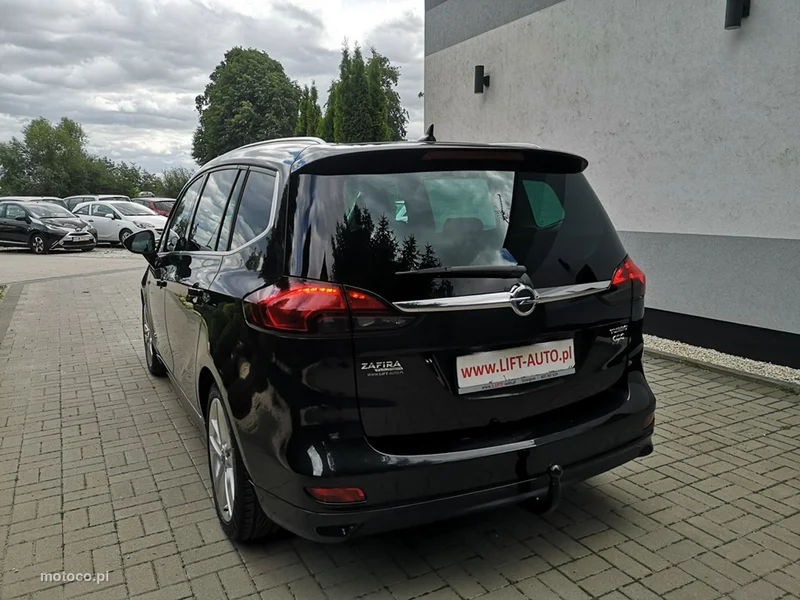 Opel Zafira C Tourer 9