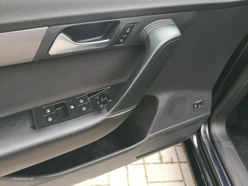 Volkswagen Passat B7 12