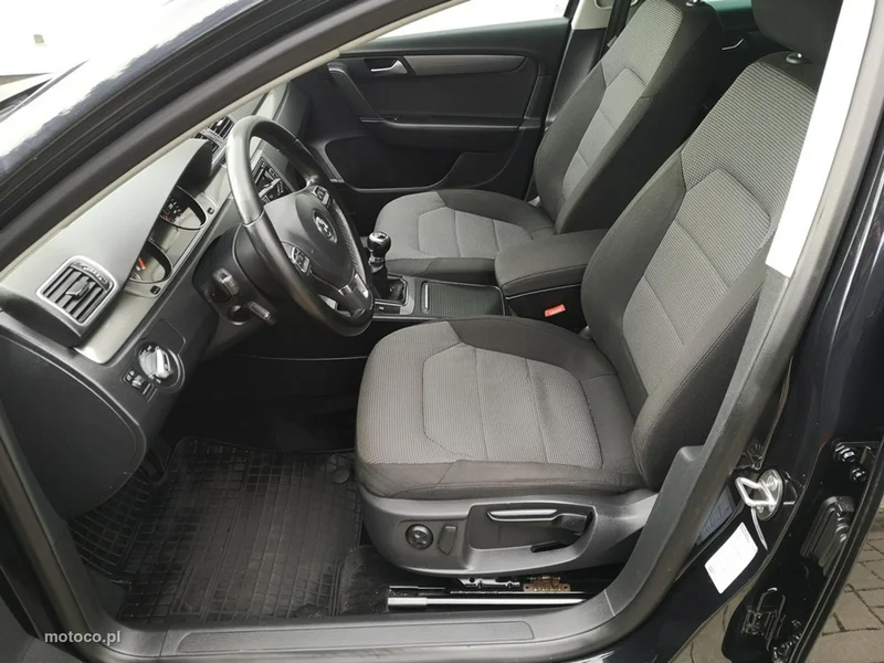 Volkswagen Passat B7 14