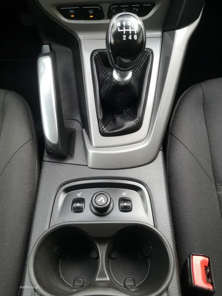 Ford Focus III 19