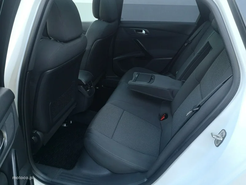 Peugeot 508 SW 19