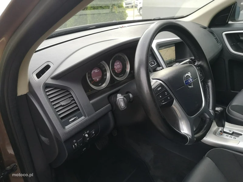 Volvo XC 60 13