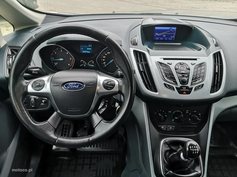 Ford C-Max II 16