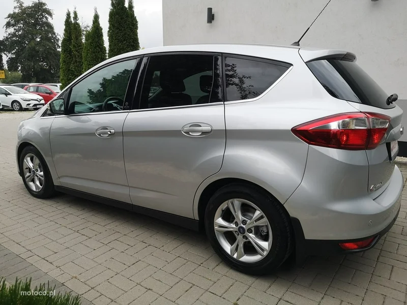 Ford C-Max II 9