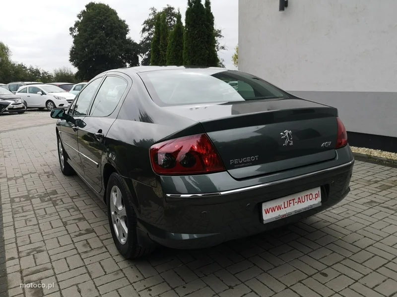 Peugeot 407 8