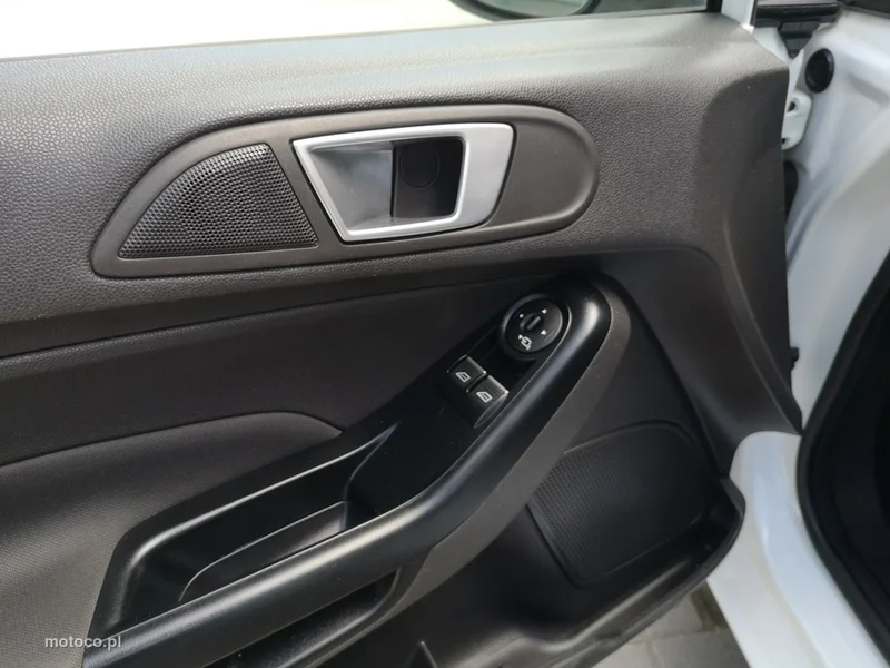 Ford Fiesta VI 11