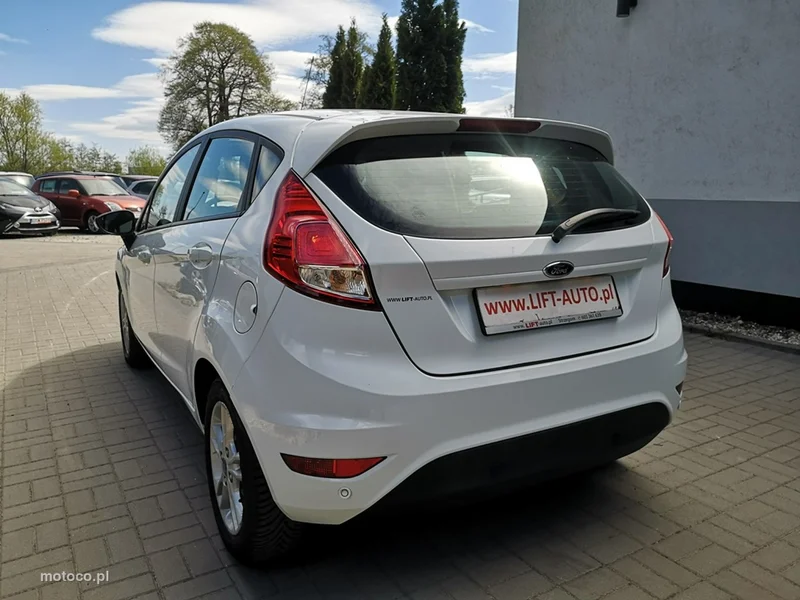 Ford Fiesta VI 8