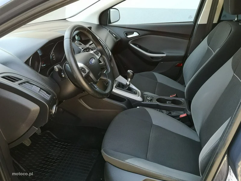 Ford Focus III 16