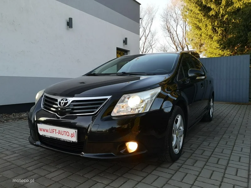 Toyota Avensis T27