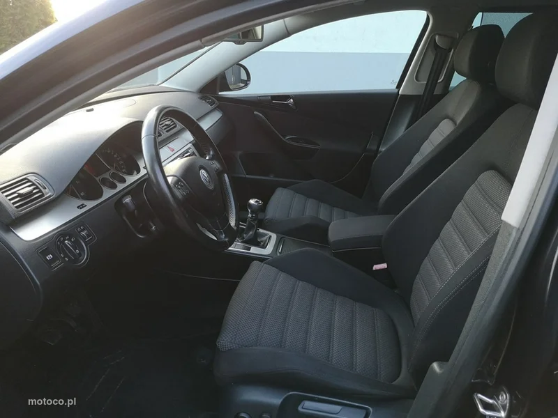 Volkswagen Passat B6 15