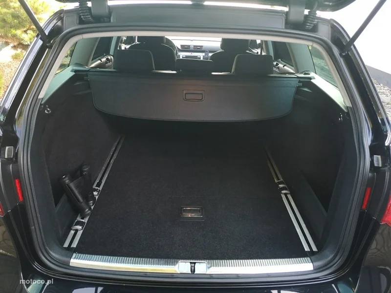 Volkswagen Passat B6 24