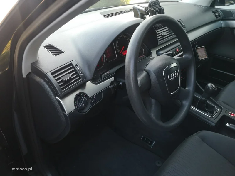 Audi A4 B7 12