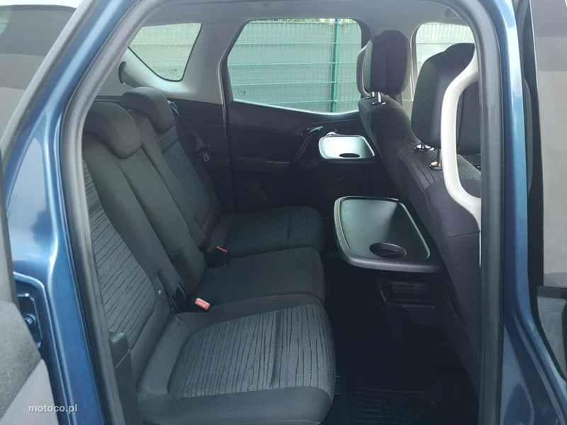Opel Meriva B 19