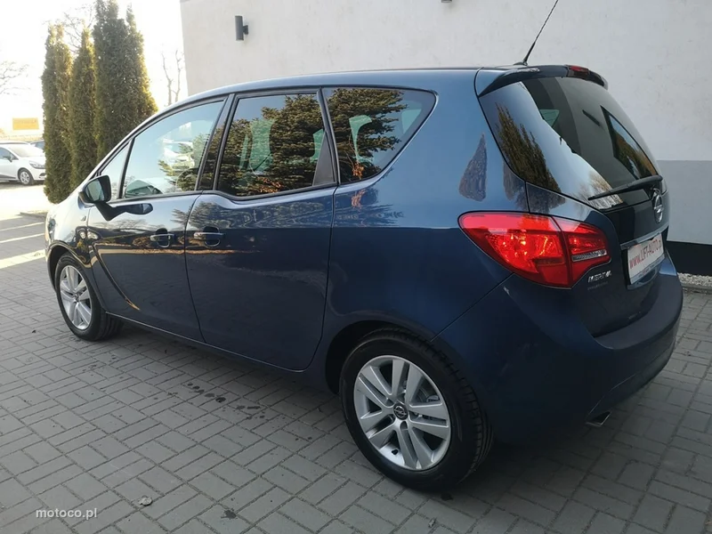 Opel Meriva B 9