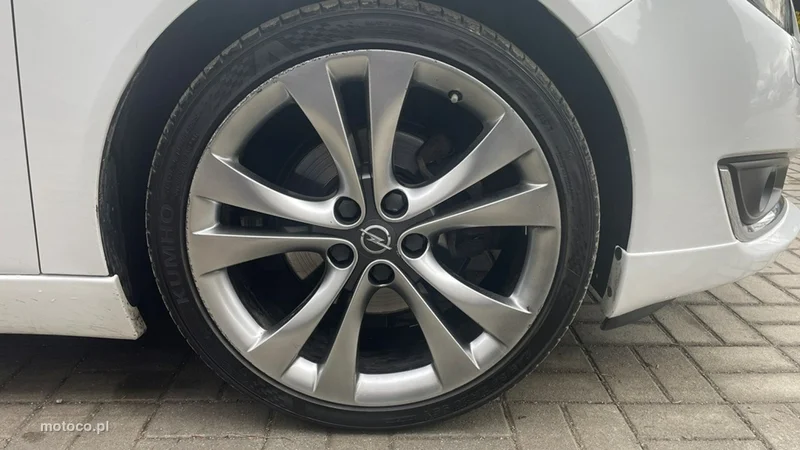 Opel Insignia A 28