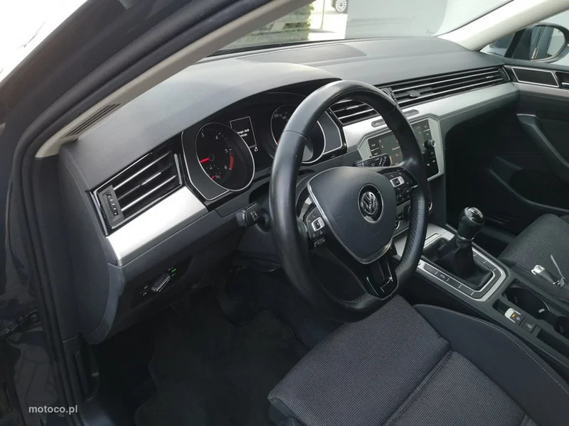 Volkswagen Passat B8 12