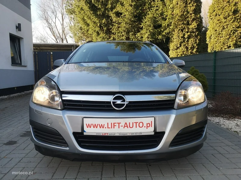 Opel Astra H 2