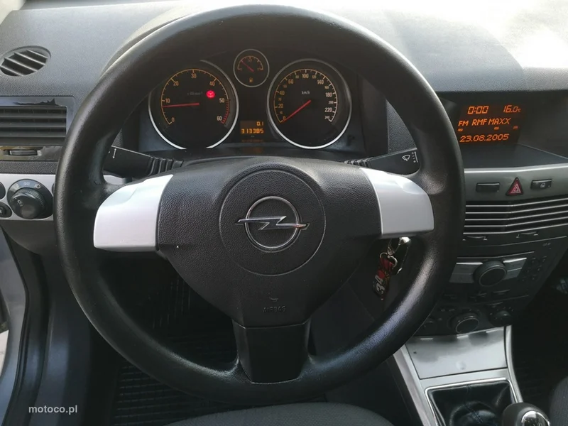 Opel Astra H 14