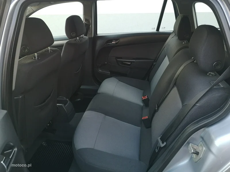 Opel Astra H 17