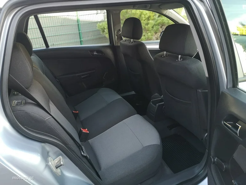 Opel Astra H 18