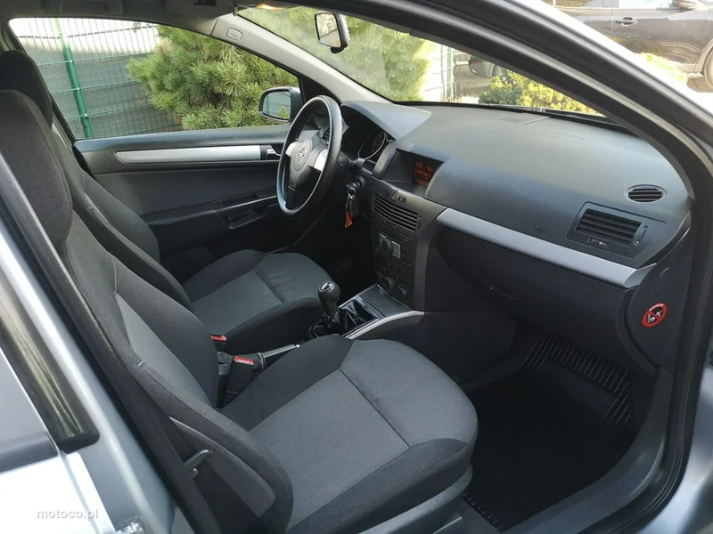 Opel Astra H 19