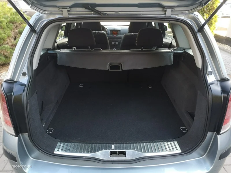 Opel Astra H 21