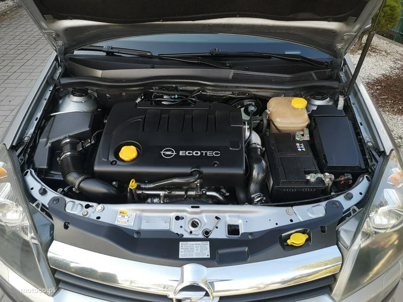 Opel Astra H 23