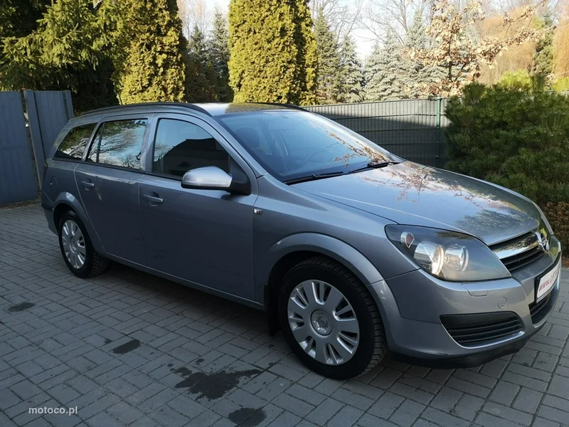 Opel Astra H 4