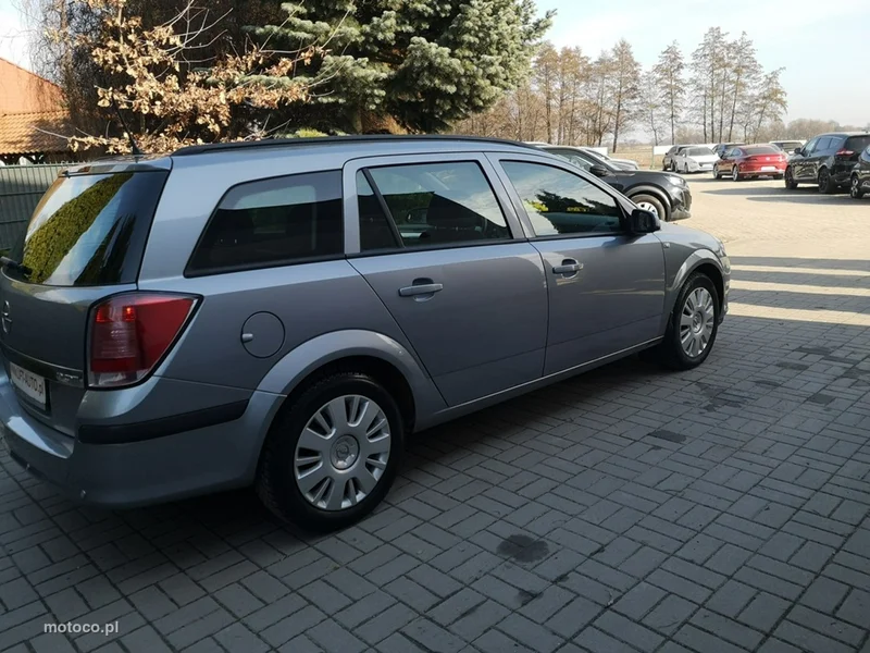 Opel Astra H 5