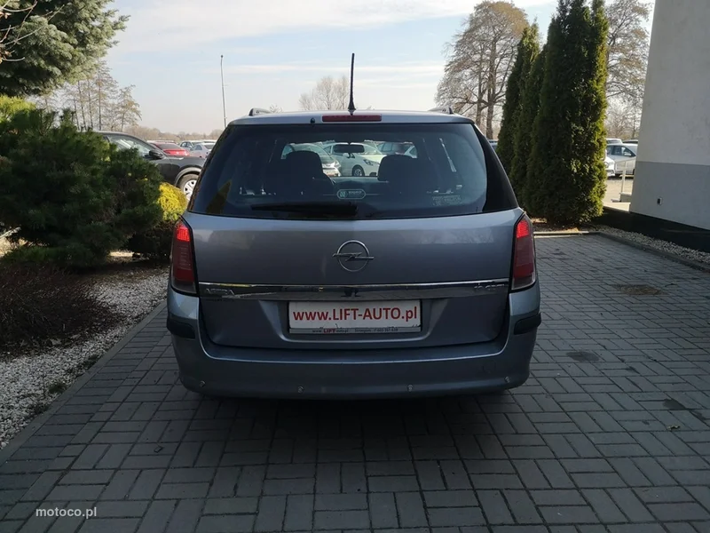Opel Astra H 7