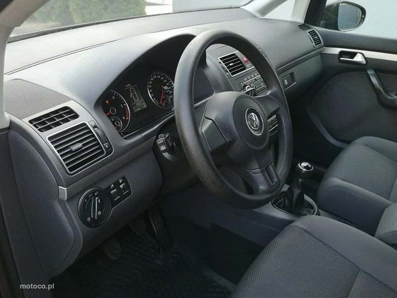 Volkswagen Touran 1T 12
