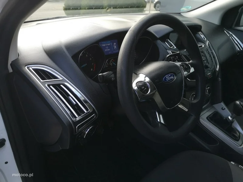 Ford Focus III 12