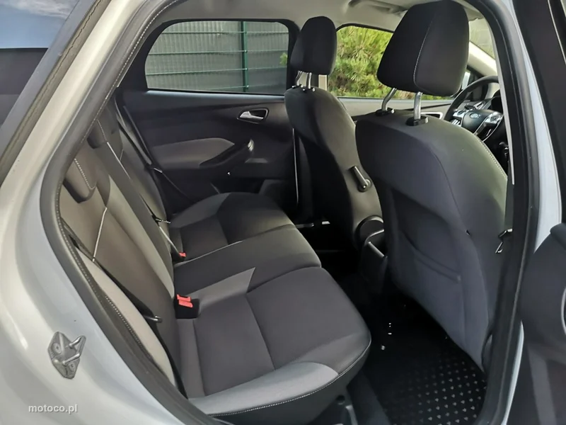 Ford Focus III 19