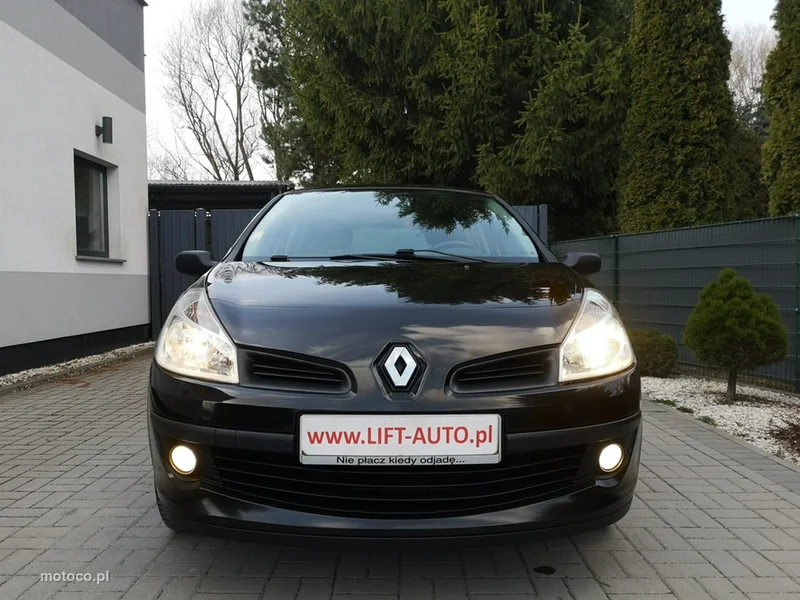 Renault Clio III 2
