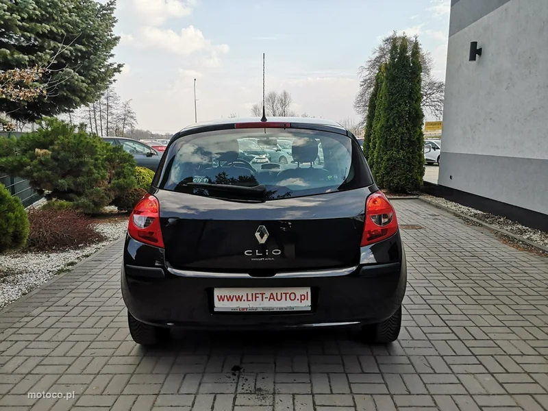 Renault Clio III 7