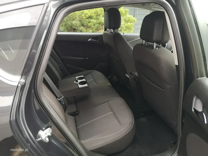 Opel Astra J 18