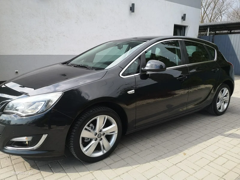 Opel Astra J 10