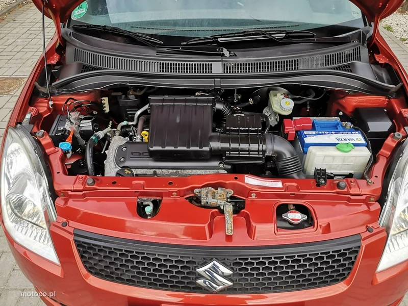 Suzuki Swift 23