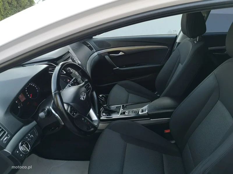 Hyundai i40 16